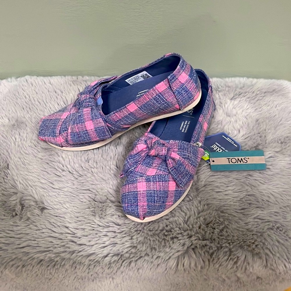NWT Toms Alpargatas